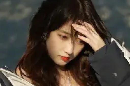 【绝对爆款】彻底炸锅！顶流片场停工大瓜网友：滤镜碎成渣！