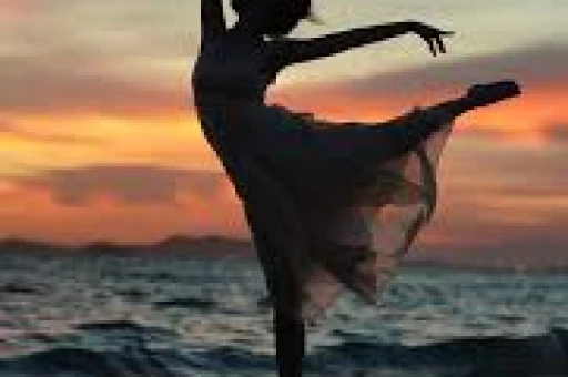 51岁刘恺威近况曝光！与杨幂离婚已经7年与李晓峰分手后事业遇挫